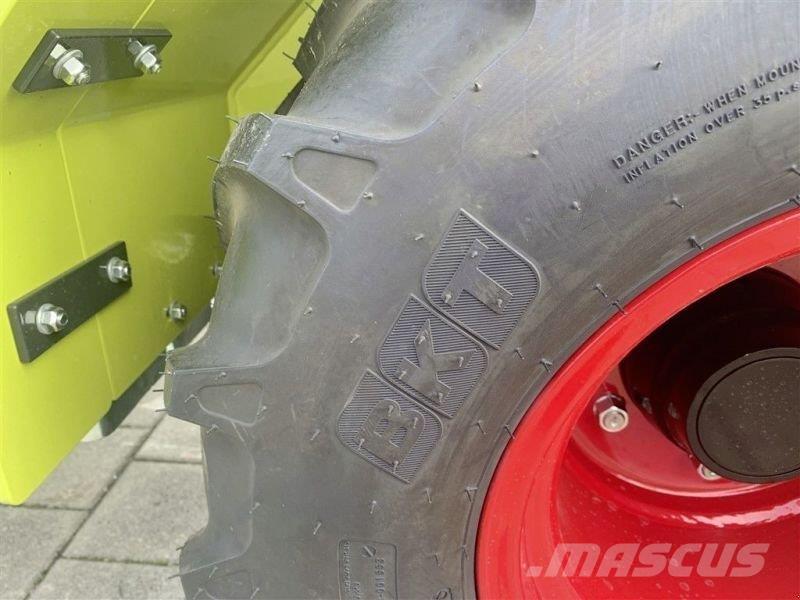 Fliegl 2527 لوادر انزلاقية التوجيه