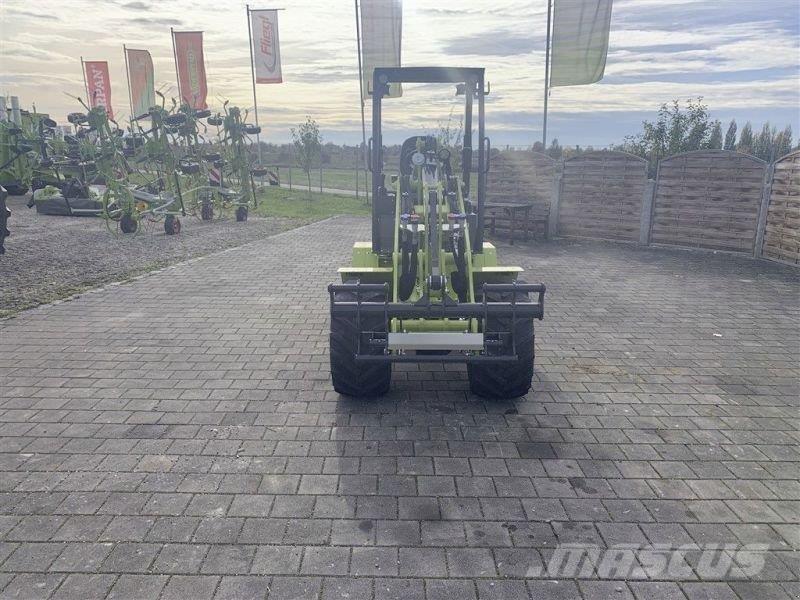 Fliegl 2527 لوادر انزلاقية التوجيه