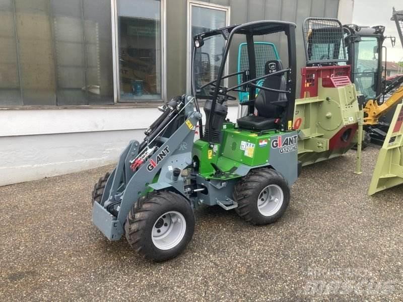 GiANT G1200 لوادر انزلاقية التوجيه