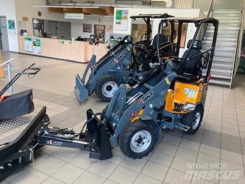 GiANT G1200 لوادر انزلاقية التوجيه