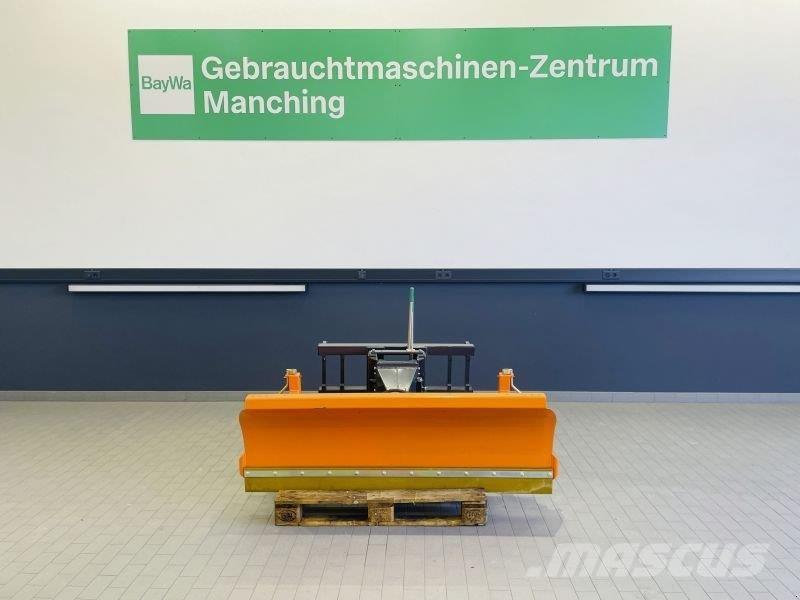 GiANT SK 180 ملحقات أمامية للوادر