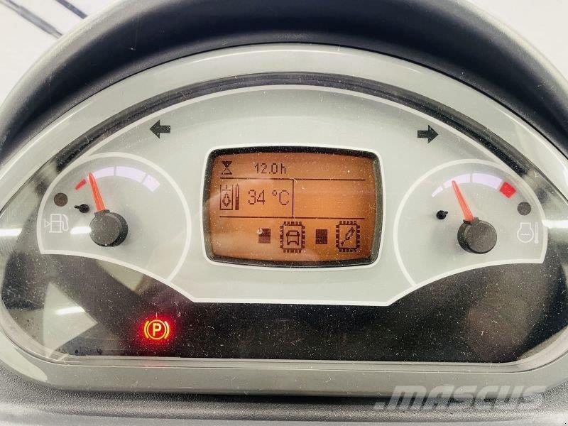 Holder S 75 مركبات لجميع التضاريس