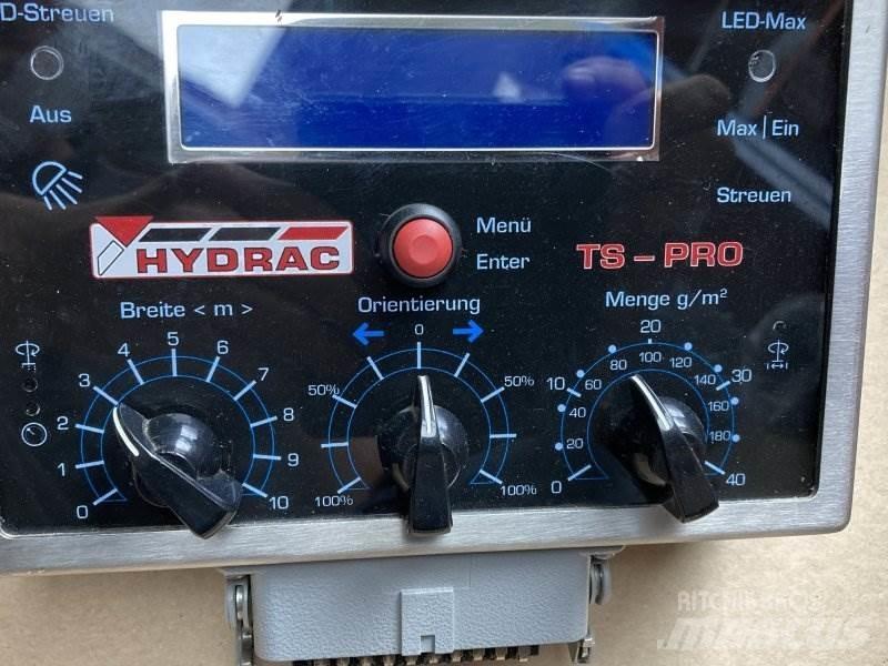 Hydrac T 1400 معدات نشر الرمال والملح