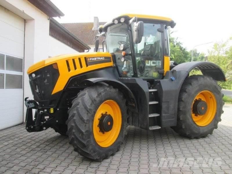 JCB 8330 الجرارات
