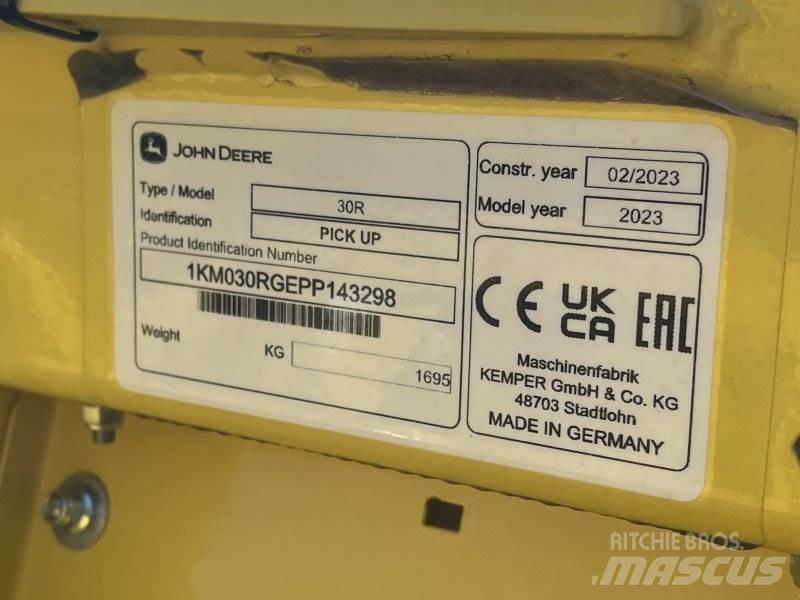 John Deere 30R ملحقات ماكينات القش والعلف