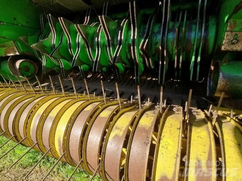 John Deere 592 محزمات مستديرة