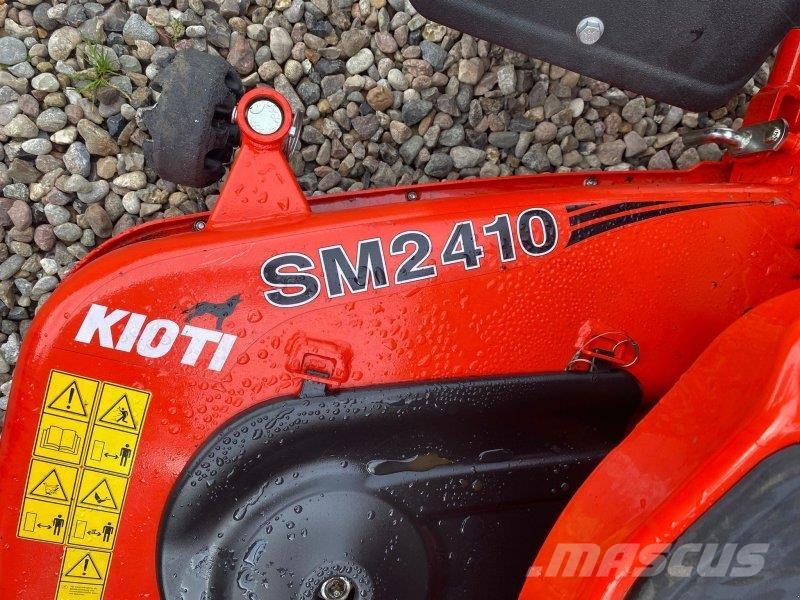 Kioti CS2520H جرارات مدمجة