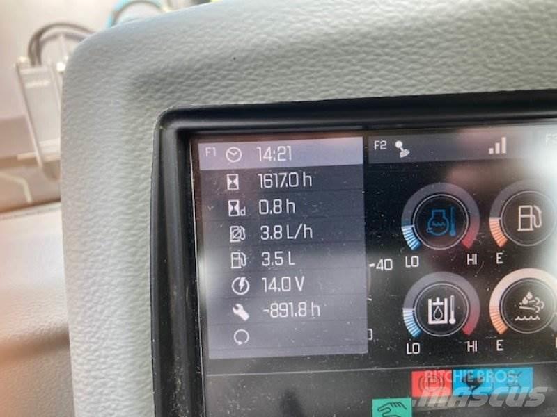 Kramer KT 557 مناولات متداخلة