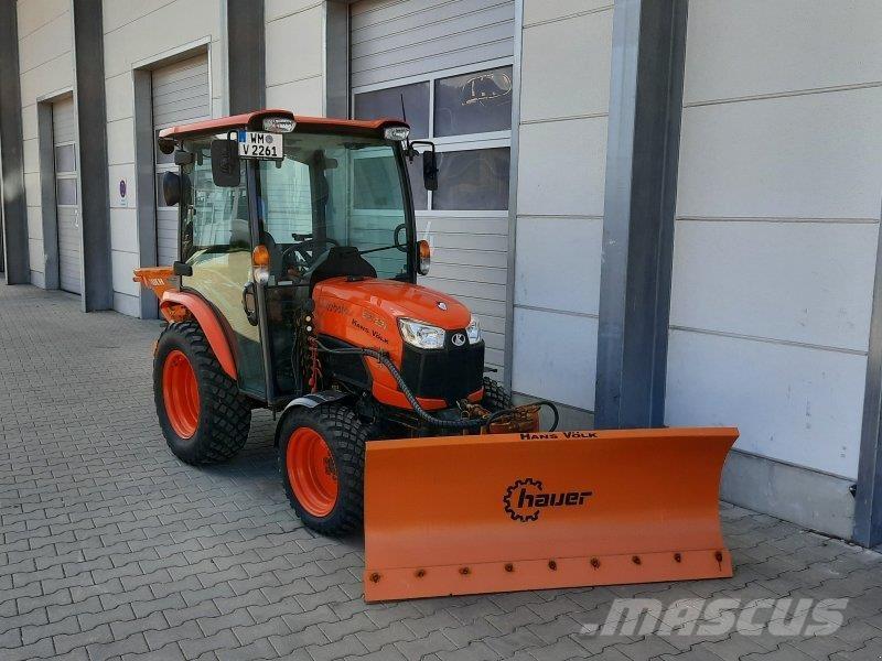 Kubota B2231 جرارات مدمجة