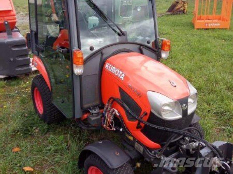 Kubota BX231 جرارات مدمجة