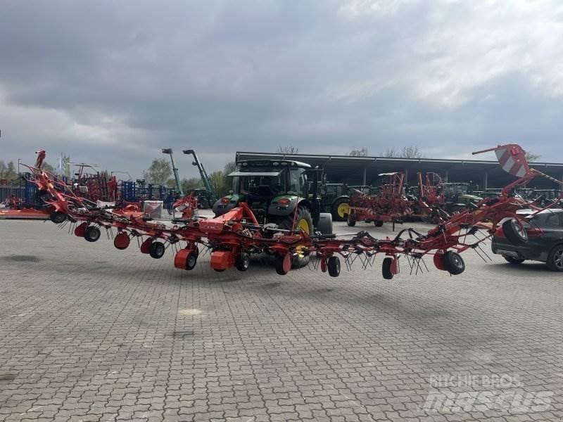 Kuhn GF 13003 مكابس وميبسات التبن