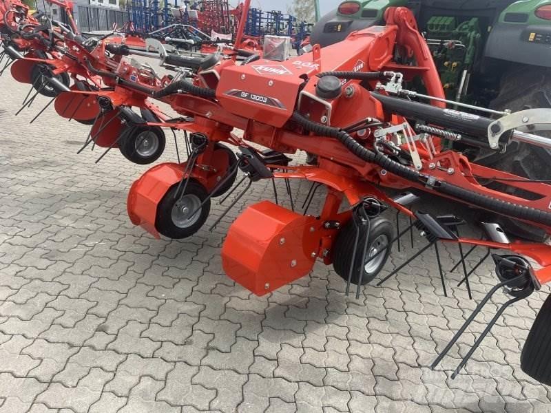 Kuhn GF 13003 مكابس وميبسات التبن