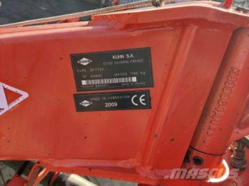 Kuhn GF 7702 مكابس وميبسات التبن
