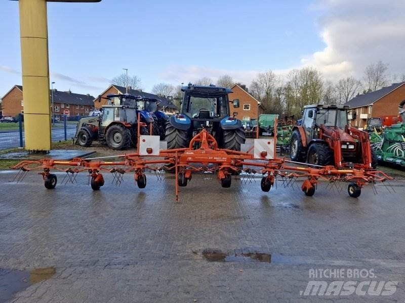 Kuhn GF 8501 مكابس وميبسات التبن