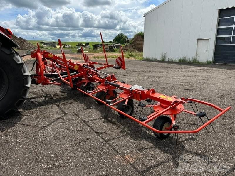 Kuhn GF 8712 مكابس وميبسات التبن