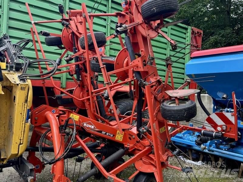 Kuhn GF 8712 مكابس وميبسات التبن