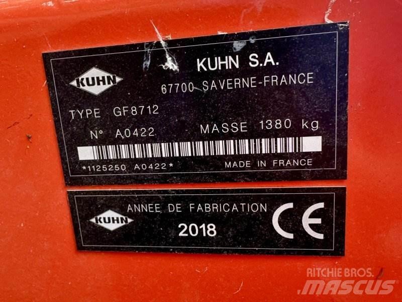 Kuhn GF 8712 مكابس وميبسات التبن