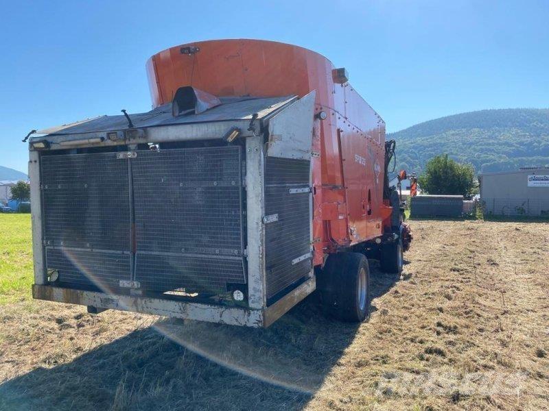Kuhn SPW 25 ملقمات خلاط
