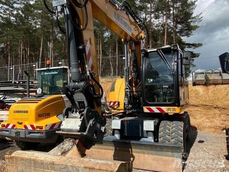 Liebherr A 916 حفارات بعجل