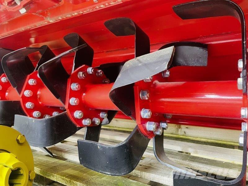 Maschio U-155 زراعات