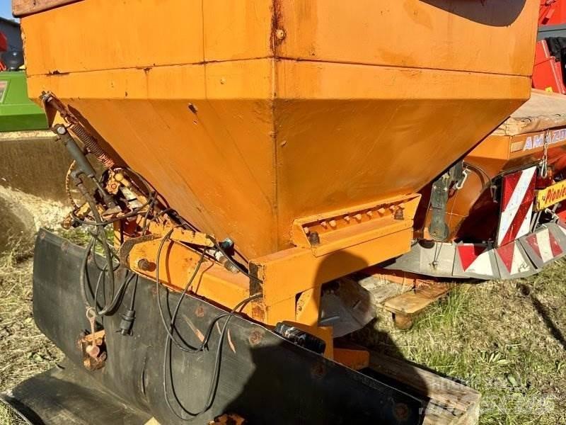 Rauch SA 601 معدات نشر الرمال والملح