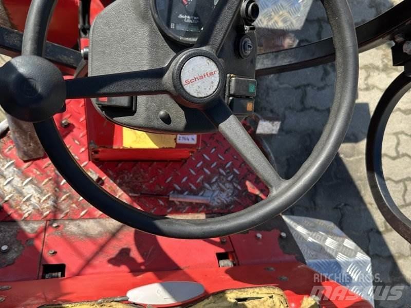 Schäffer 2028 لوادر وحفارات أمامية