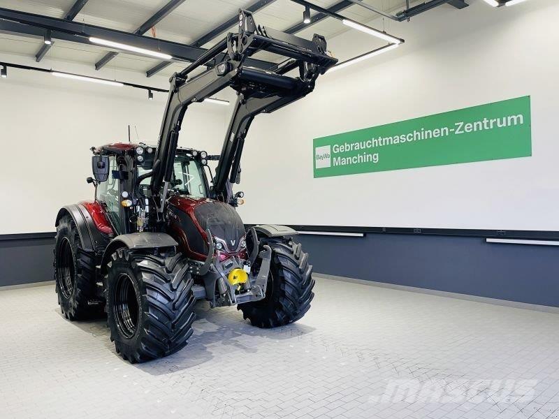 Valtra N175D الجرارات
