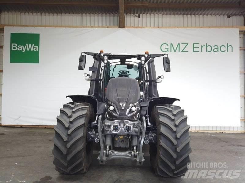 Valtra Q305 الجرارات