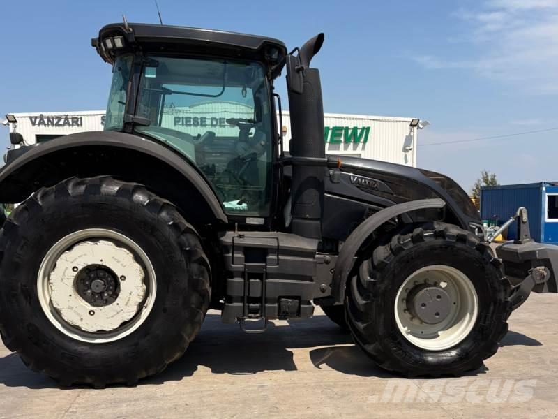Valtra S274 الجرارات