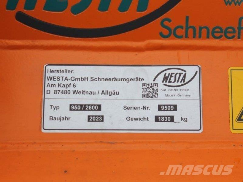  Westa 950/2600 قاذفات الجليد