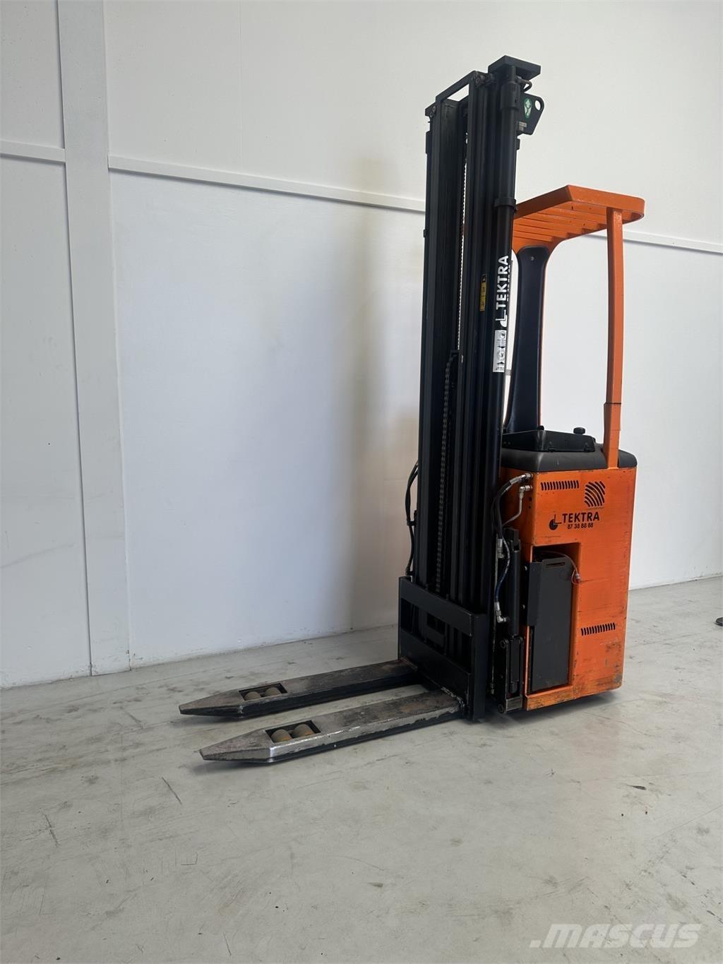 Rocla SST 12 TREV شاحنات مناولة ذاتية الدفع