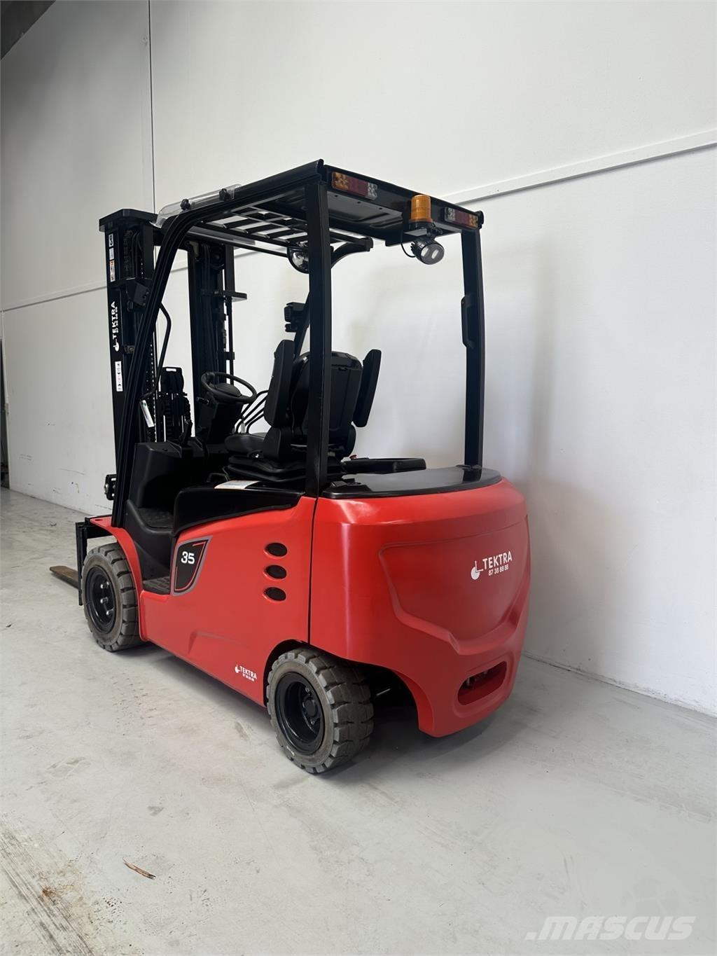 Tektra CPD35-XC4 شاحنات ذات رافعات شوكية تعمل بالكهرباء
