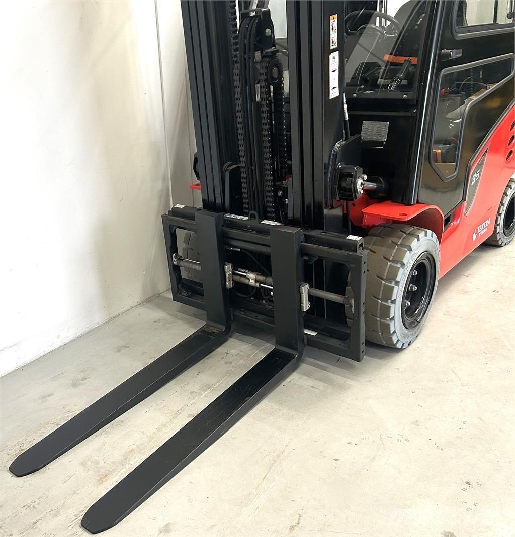 Tektra CPD35-XC5 شاحنات ذات رافعات شوكية تعمل بالكهرباء
