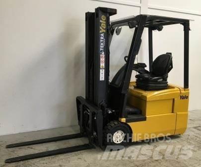 Yale ERP16ATF AC (SWB) شاحنات ذات رافعات شوكية تعمل بالكهرباء