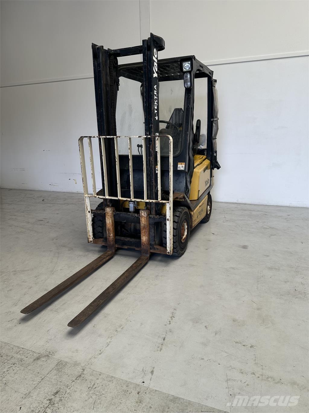 Yale GLP16AF شاحنات LPG