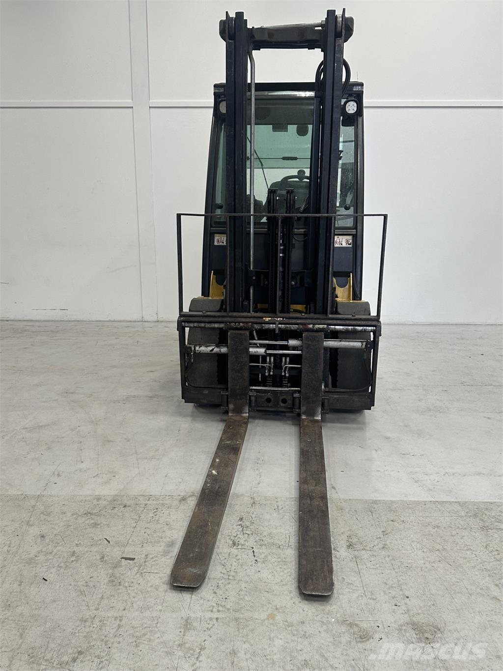 Yale GLP35VX شاحنات LPG