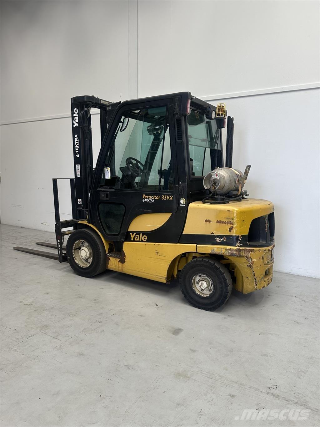Yale GLP35VX شاحنات LPG