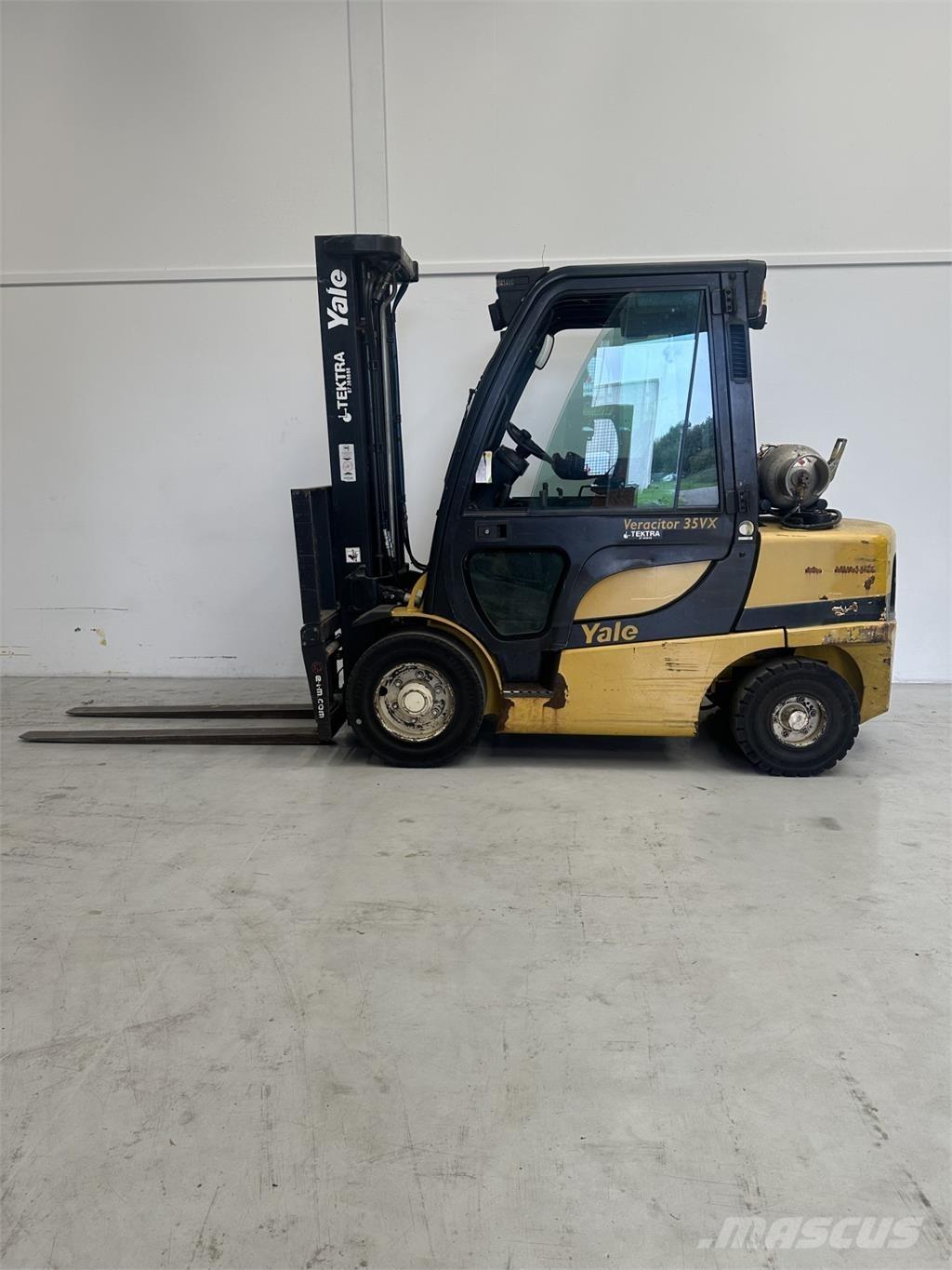 Yale GLP35VX شاحنات LPG