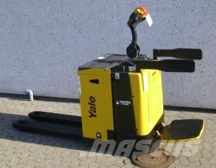 Yale MP20X - 500 AH رافعة منخفضة المستوى ذات منصة