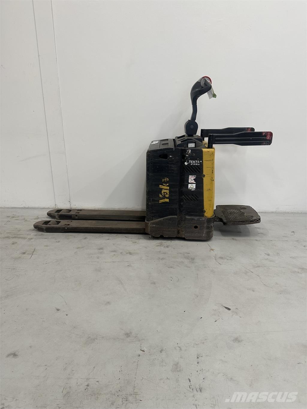 Yale MP20X FBW - 250 AH رافعة منخفضة المستوى ذات منصة