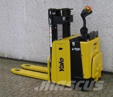 Yale MP20XD شاحنات مناولة ذاتية الدفع