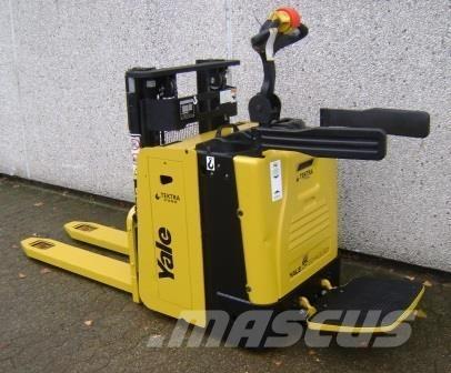 Yale MP20XD شاحنات مناولة ذاتية الدفع
