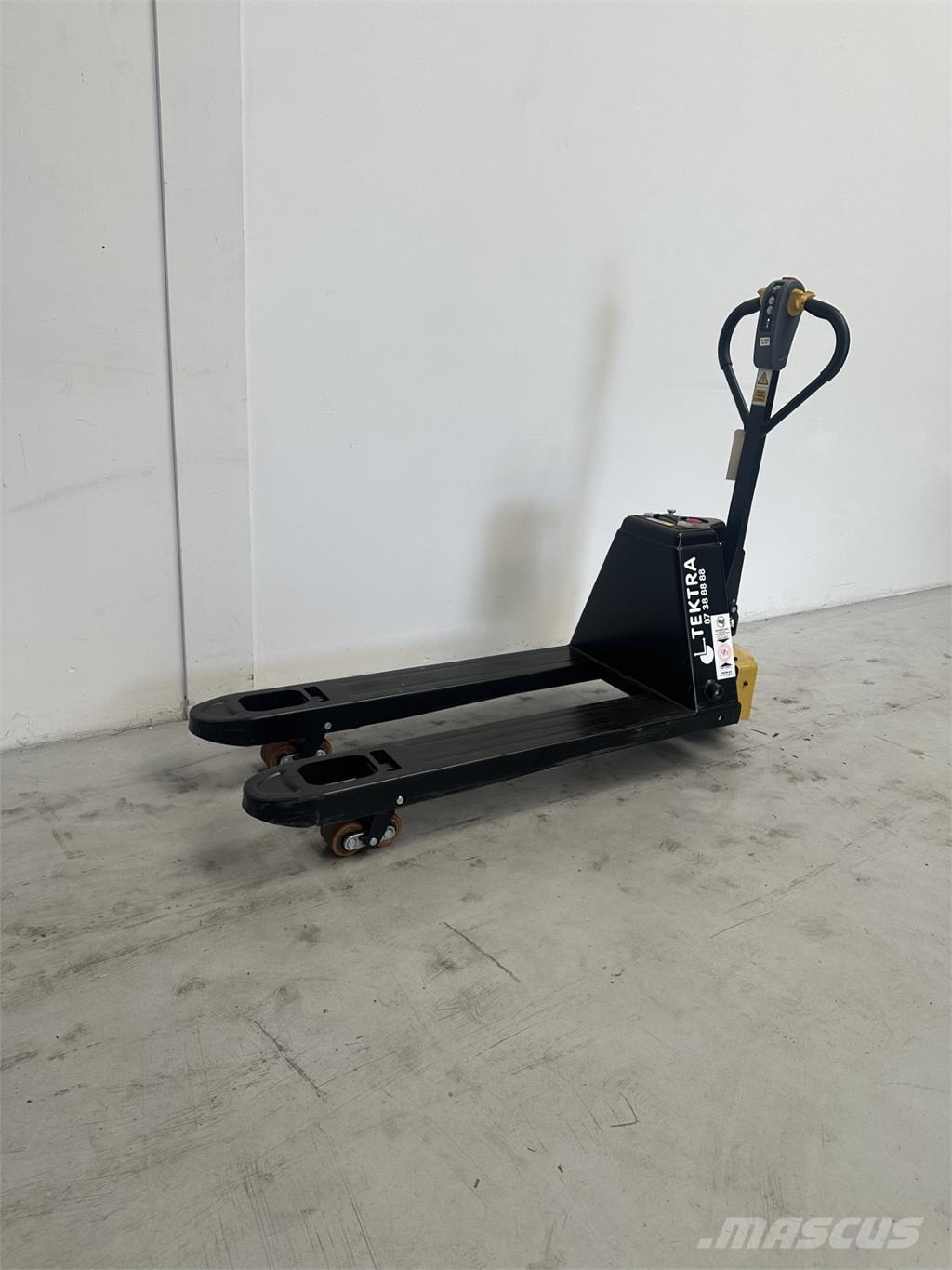 Yale MPC15 - 550 معدات الرفع منخفض المستوى