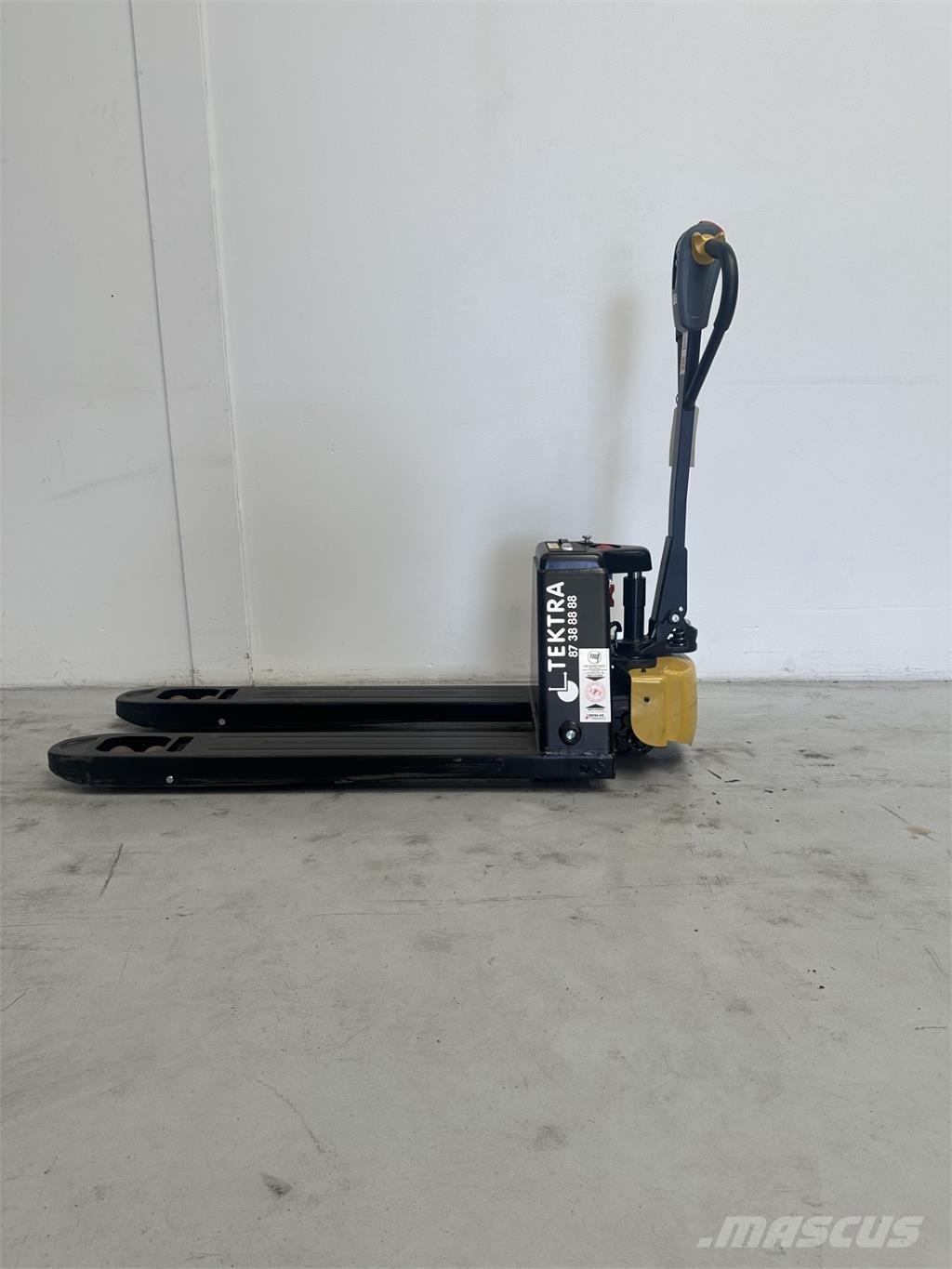 Yale MPC15 - 550 معدات الرفع منخفض المستوى