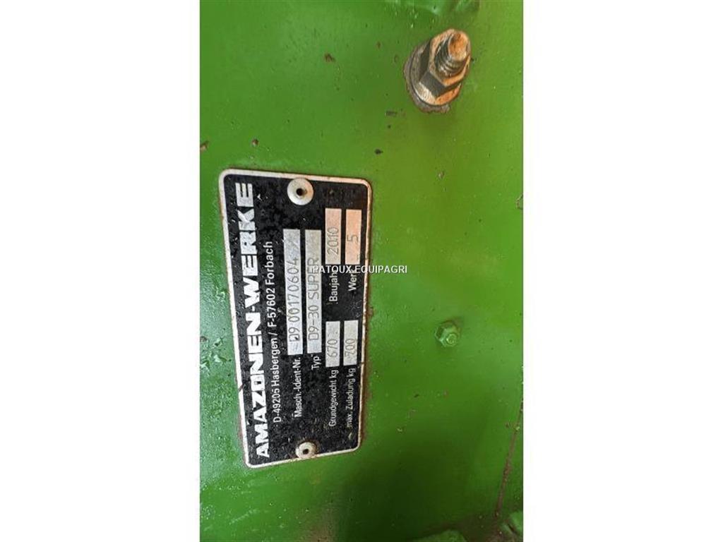 Amazone D9-30 مثاقيب