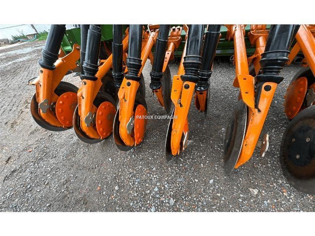 Amazone D9-30 مثاقيب