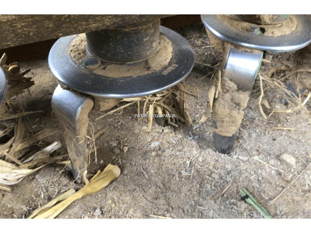 Amazone KE302 الكاسحات وقلابات التربة ذات المحركات