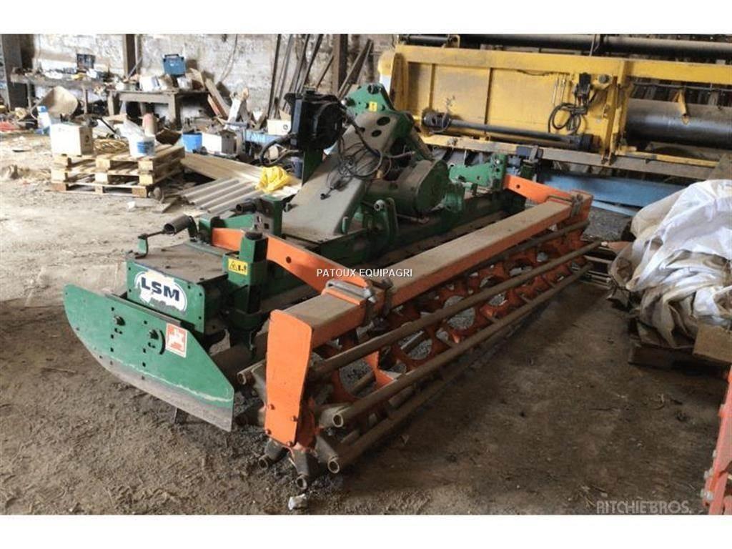 Amazone KG3500S الكاسحات وقلابات التربة ذات المحركات