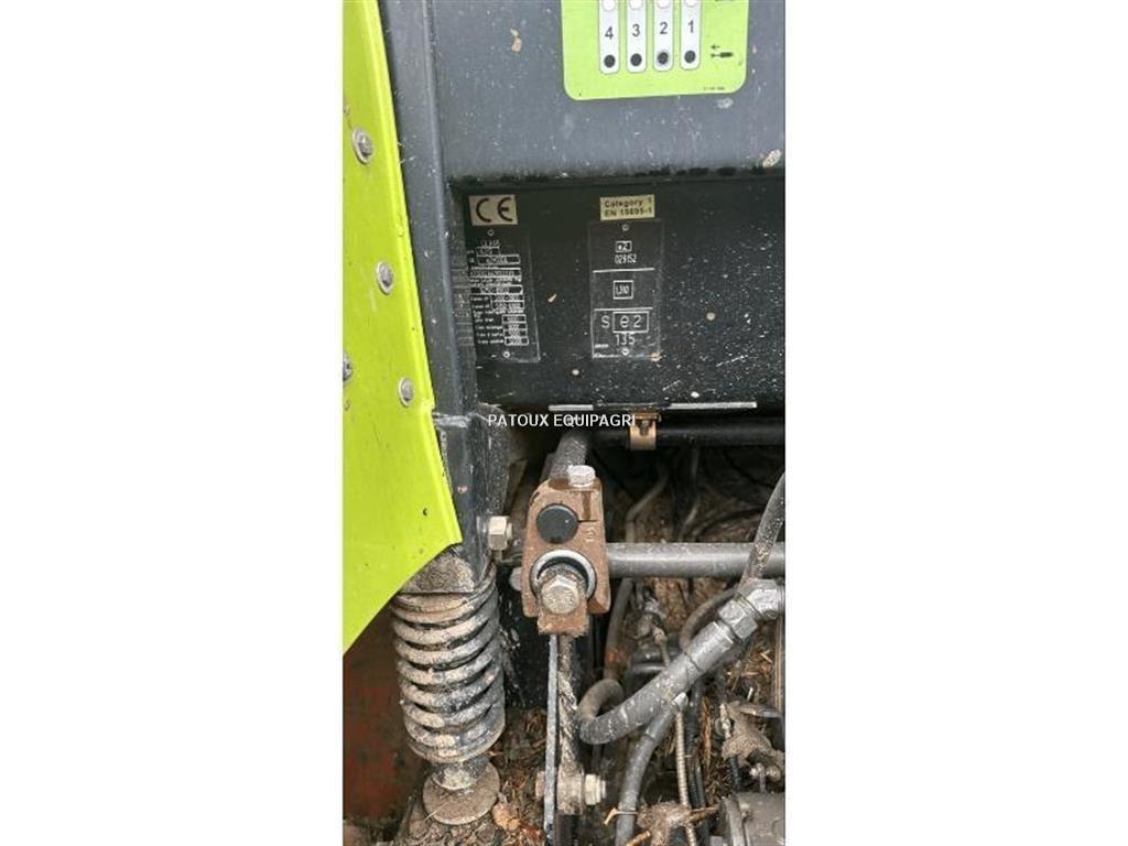 CLAAS ARION 610 الجرارات