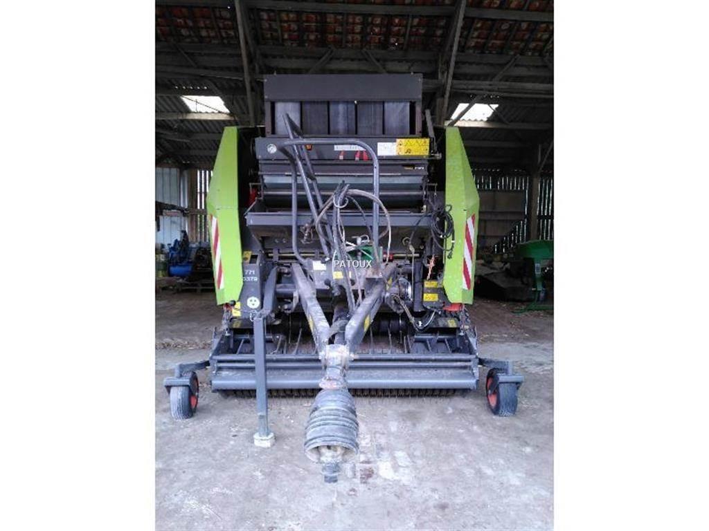 CLAAS VARIANT 370 محزمات مستديرة